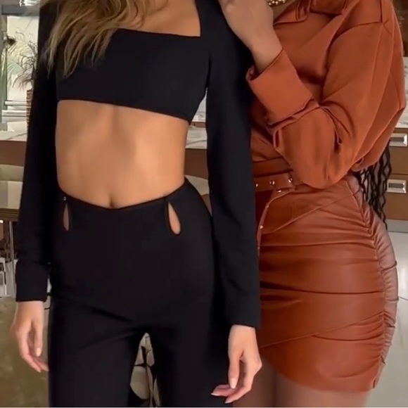 Brand New- Revolve Camila Coelho Sena Pants in Black 🖤✨ - Picture 11 of 16